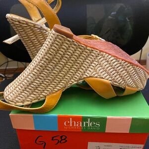 Beautiful comfortable summer shoes from Charles David, size 8